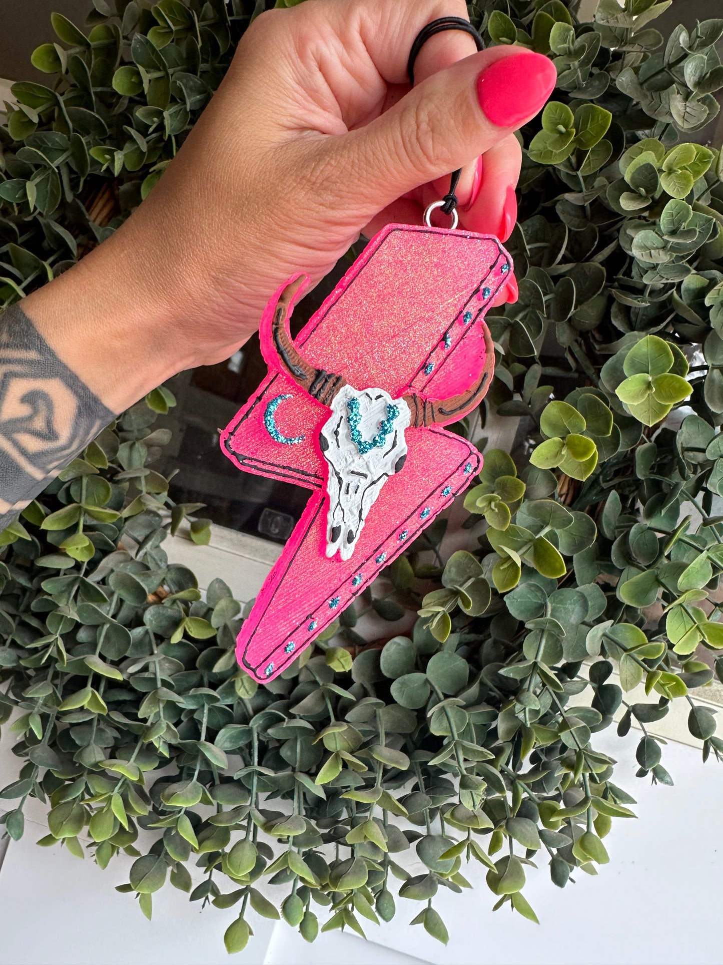 Bull Skull Lightning Bolt Freshie