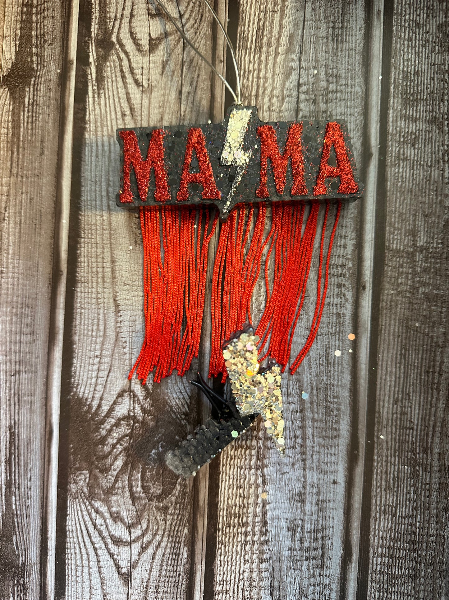 Small MAMA Lightning Bolt Freshie