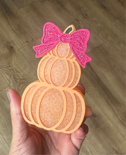 Stacked Pumpkins With Bow Freshie