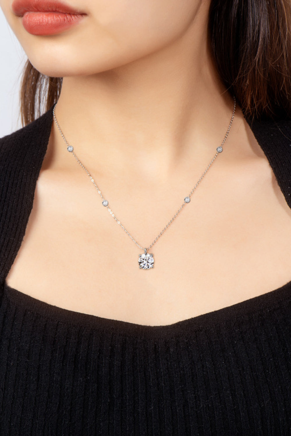 2 Carat Moissanite 4-Prong 925 Sterling Silver Necklace The Stout Steer