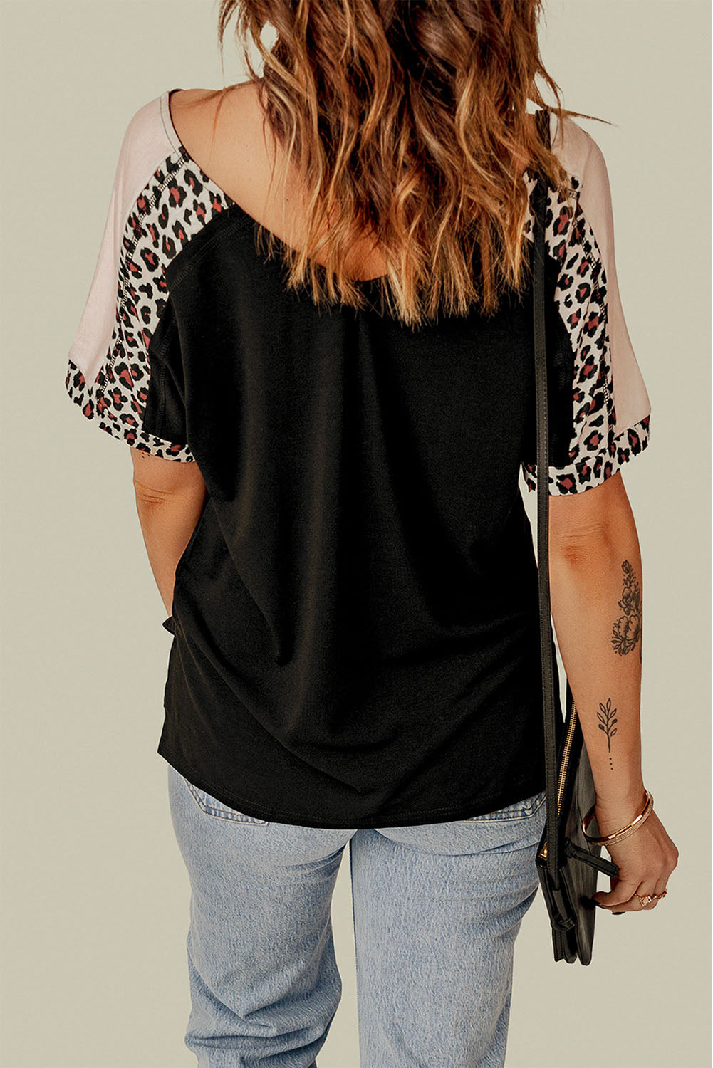 MAMA Graphic Leopard V-Neck Tee Shirt The Stout Steer