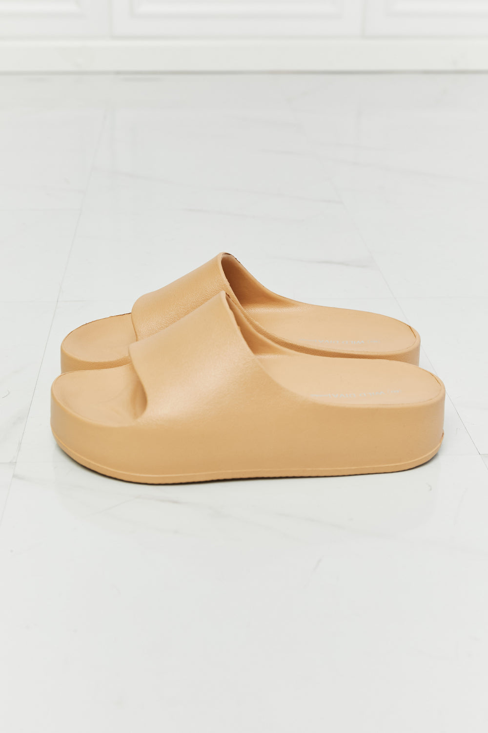 WILD DIVA Summer Feels Platform Slide The Stout Steer