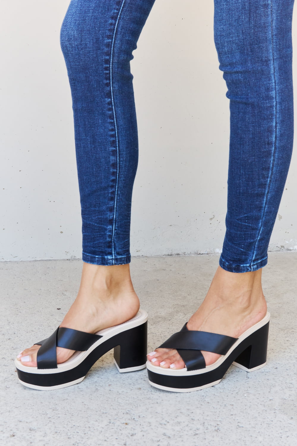 Weeboo Cherish The Moments Contrast Platform Sandals in Black The Stout Steer