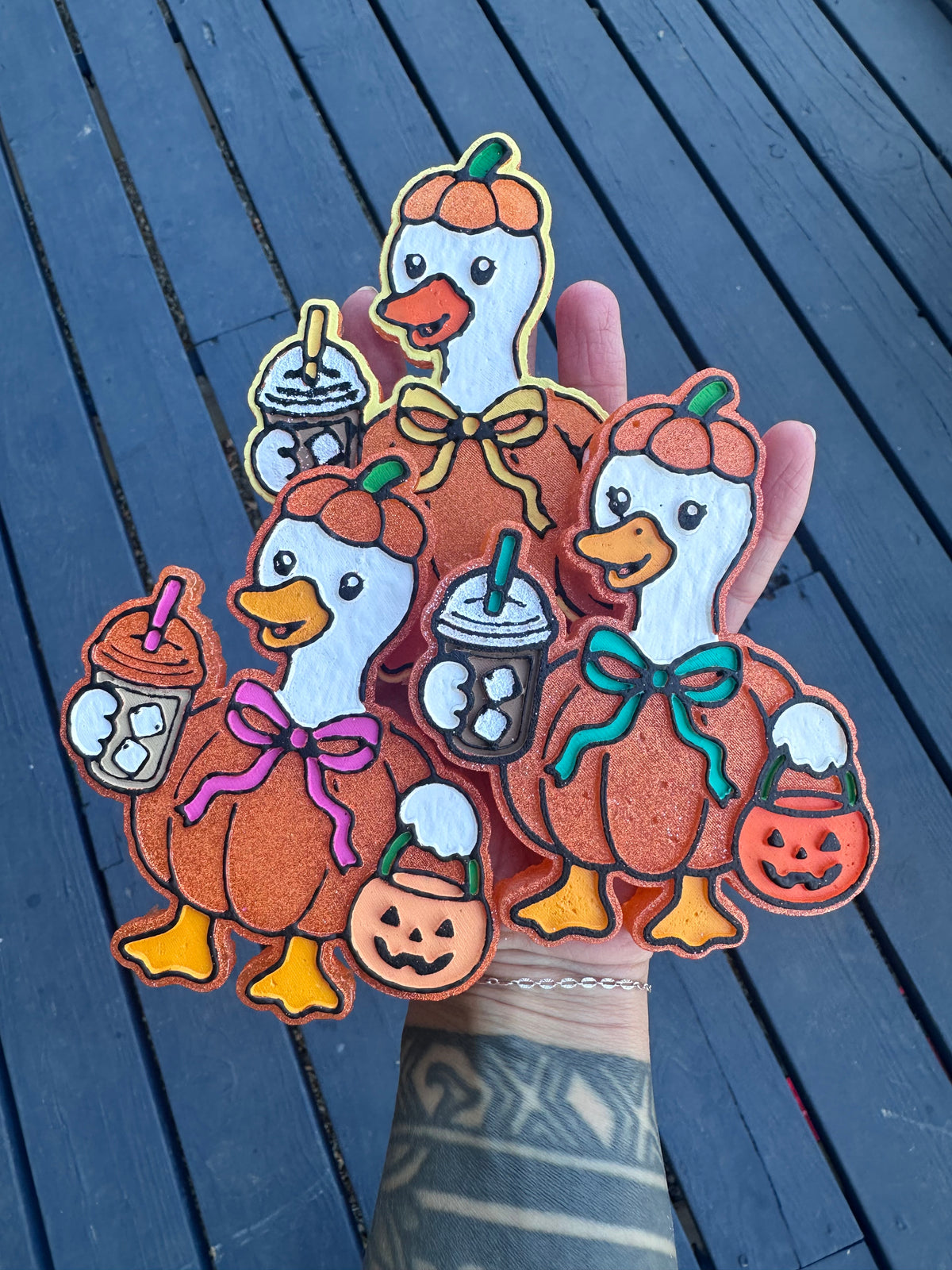Goose in Pumpkin with Drink Freshie