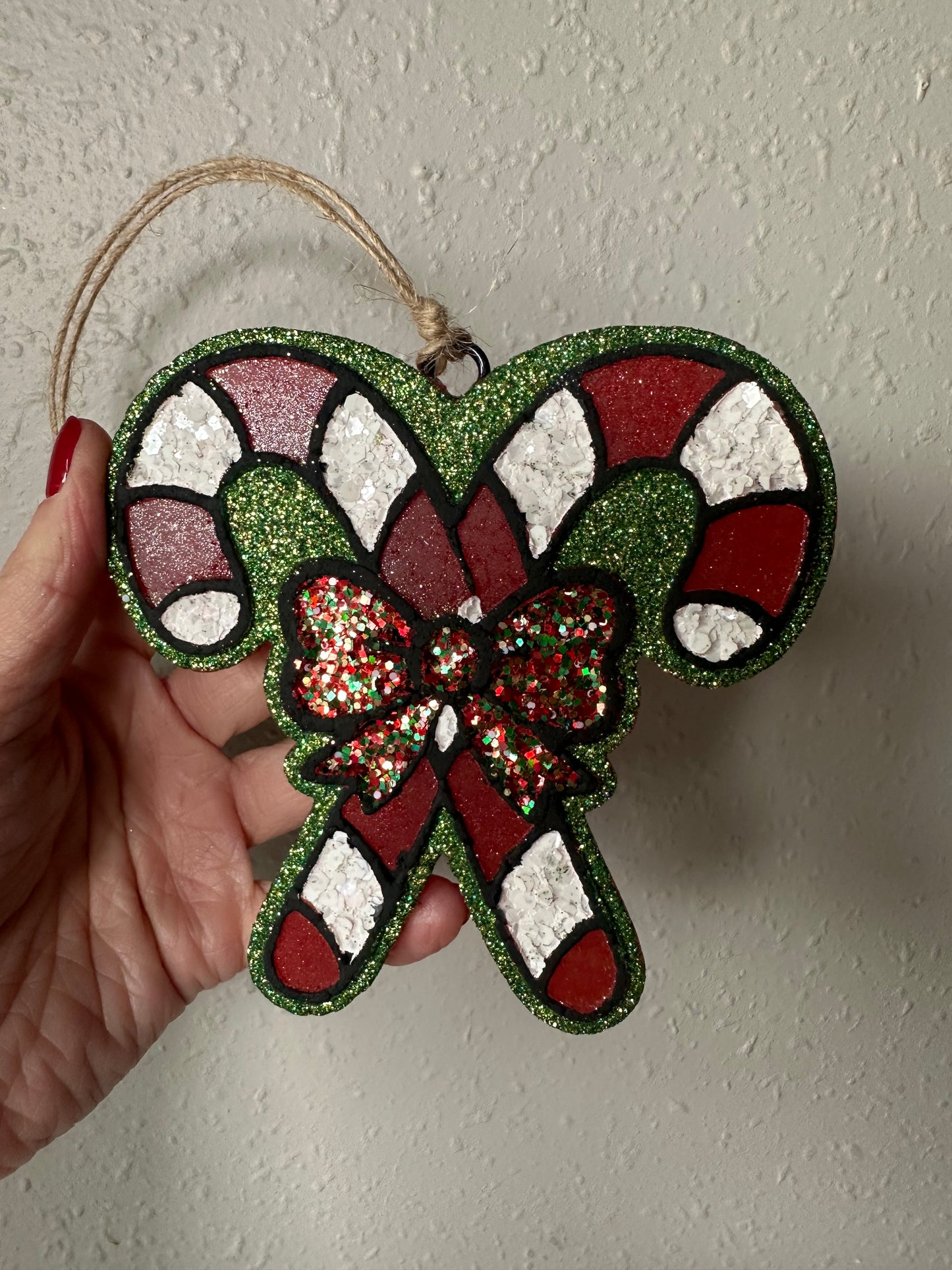 Candy Canes With Bow Freshie