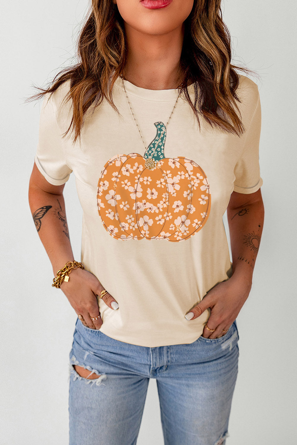 Pumpkin Graphic Round Neck Cuffed T-Shirt The Stout Steer